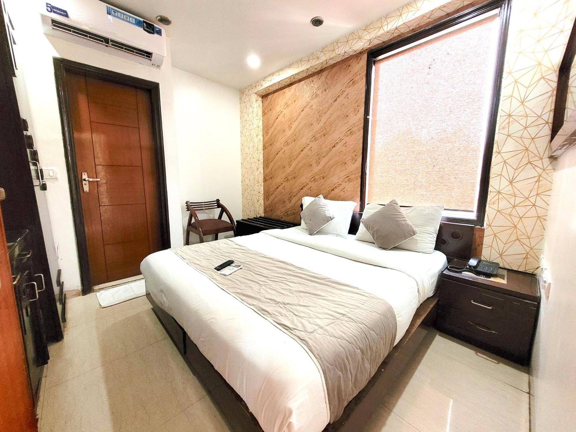 Hotel The Daanish Residency - Karol Bagh New Delhi Exterior photo