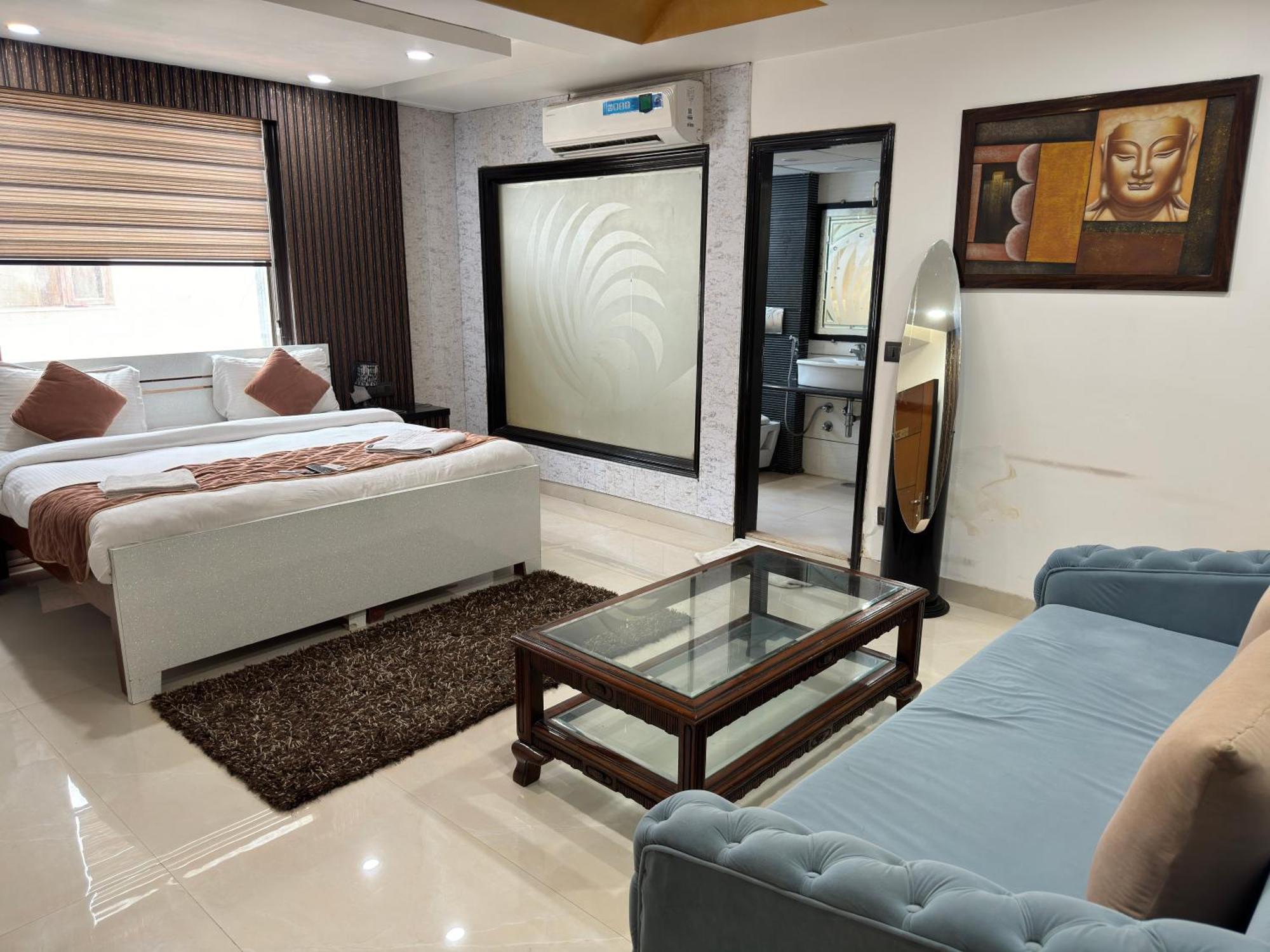 Hotel The Daanish Residency - Karol Bagh New Delhi Exterior photo